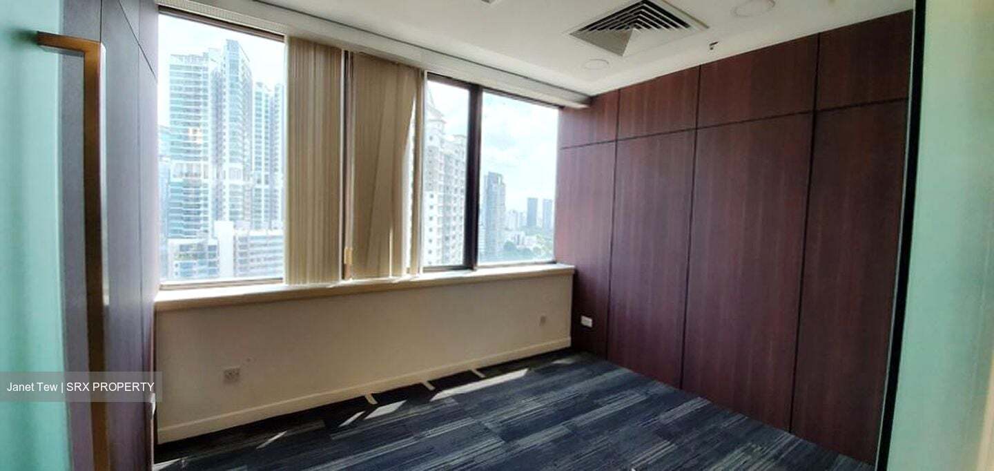 United Square (D11), Office #457515221